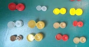 Automatic Plastic Flip Top Caps Lid Closing Assembling Machine